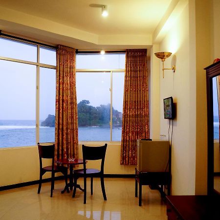 Sayurima Beach Hotel Ahangama Rom bilde