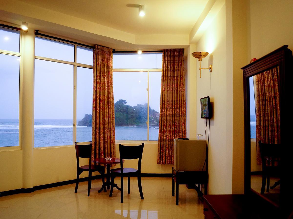 Sayurima Beach Hotel Ahangama Rom bilde