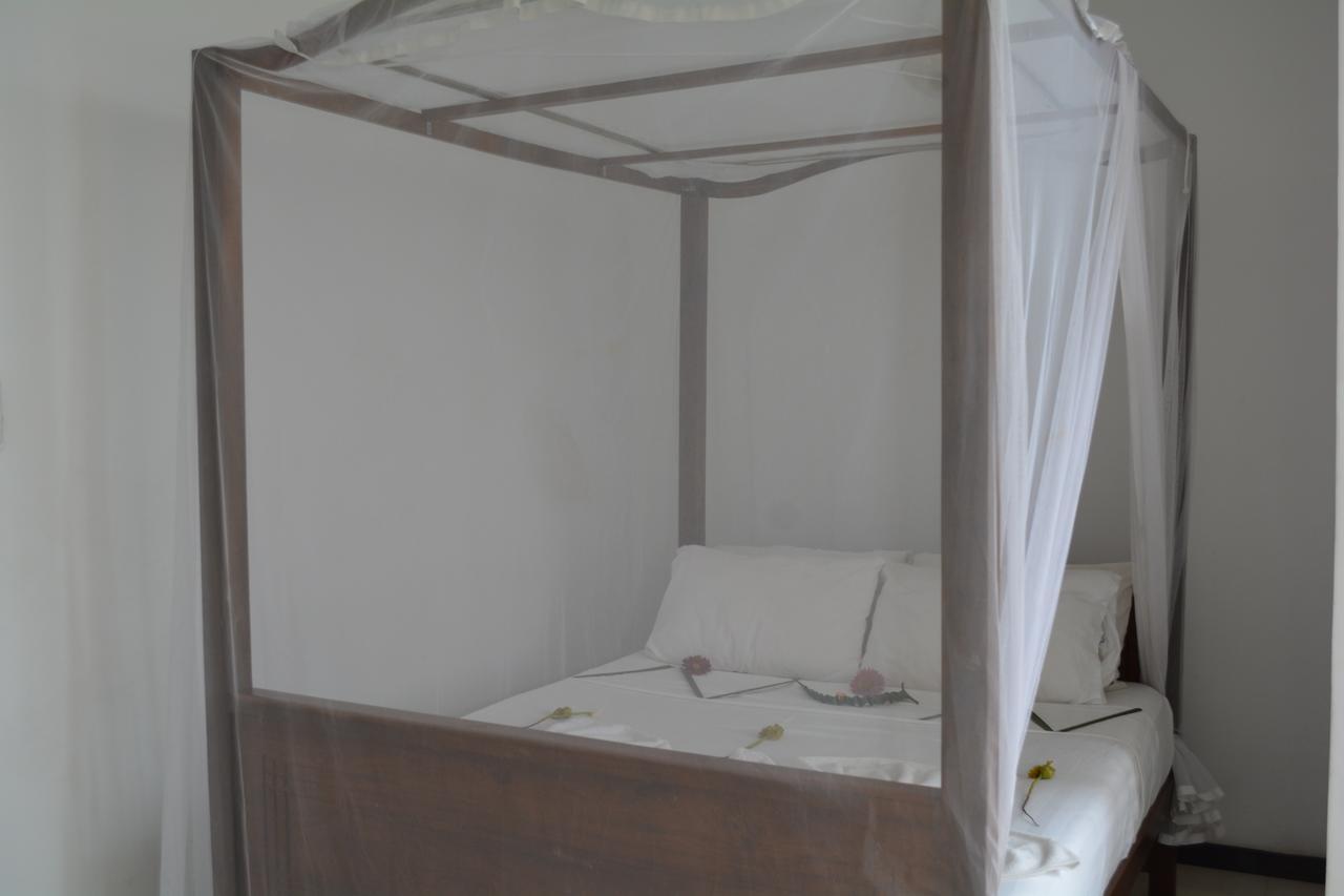 Sayurima Beach Hotel Ahangama Eksteriør bilde