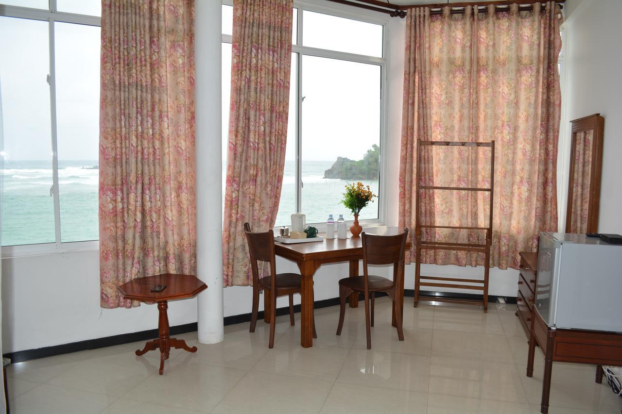 Sayurima Beach Hotel Ahangama Eksteriør bilde