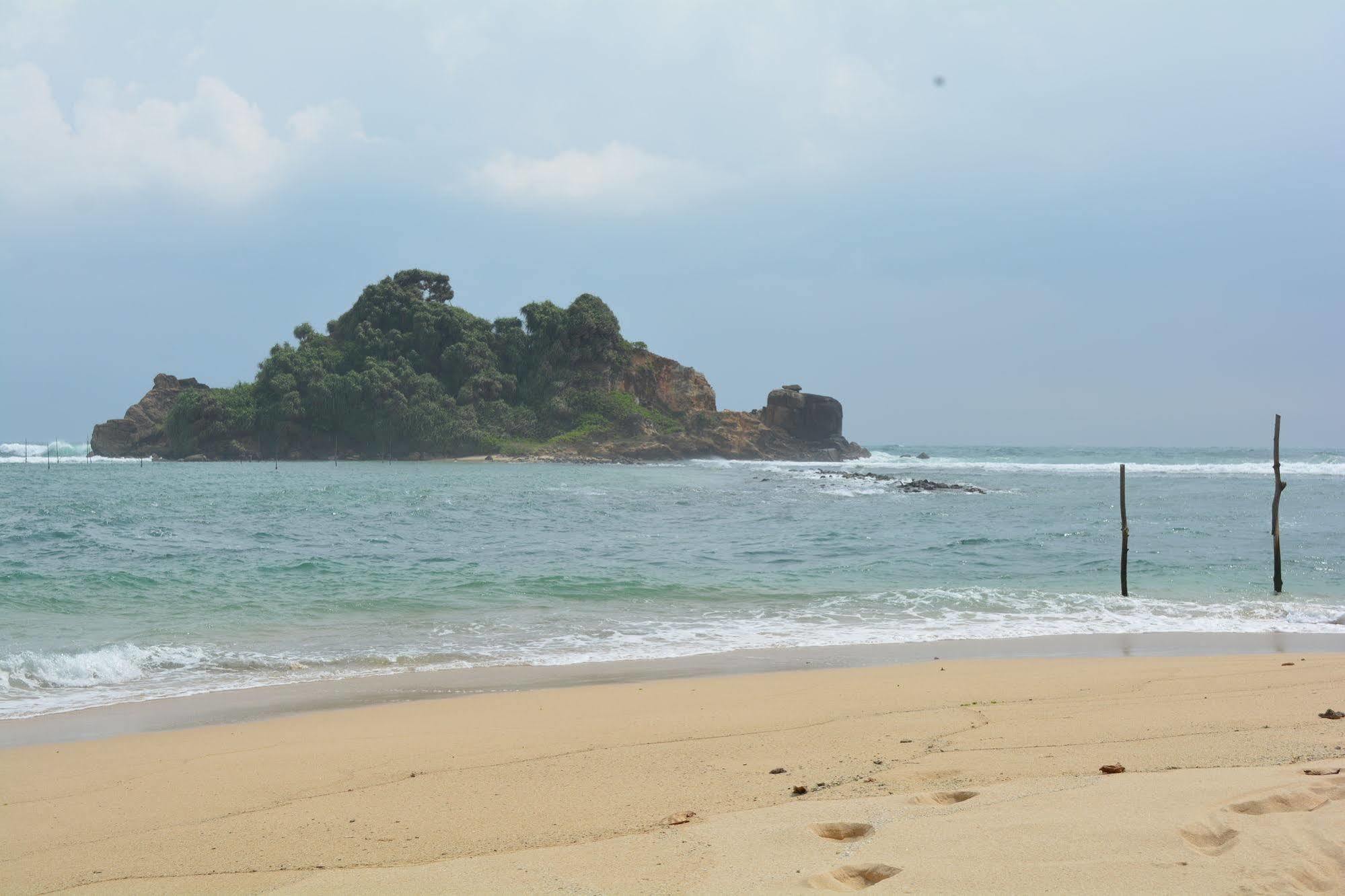 Sayurima Beach Hotel Ahangama Eksteriør bilde
