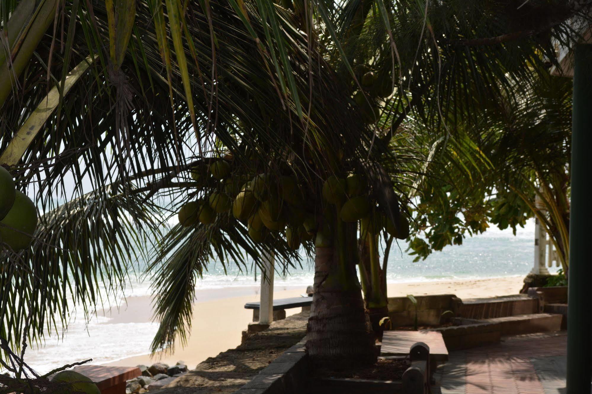 Sayurima Beach Hotel Ahangama Eksteriør bilde